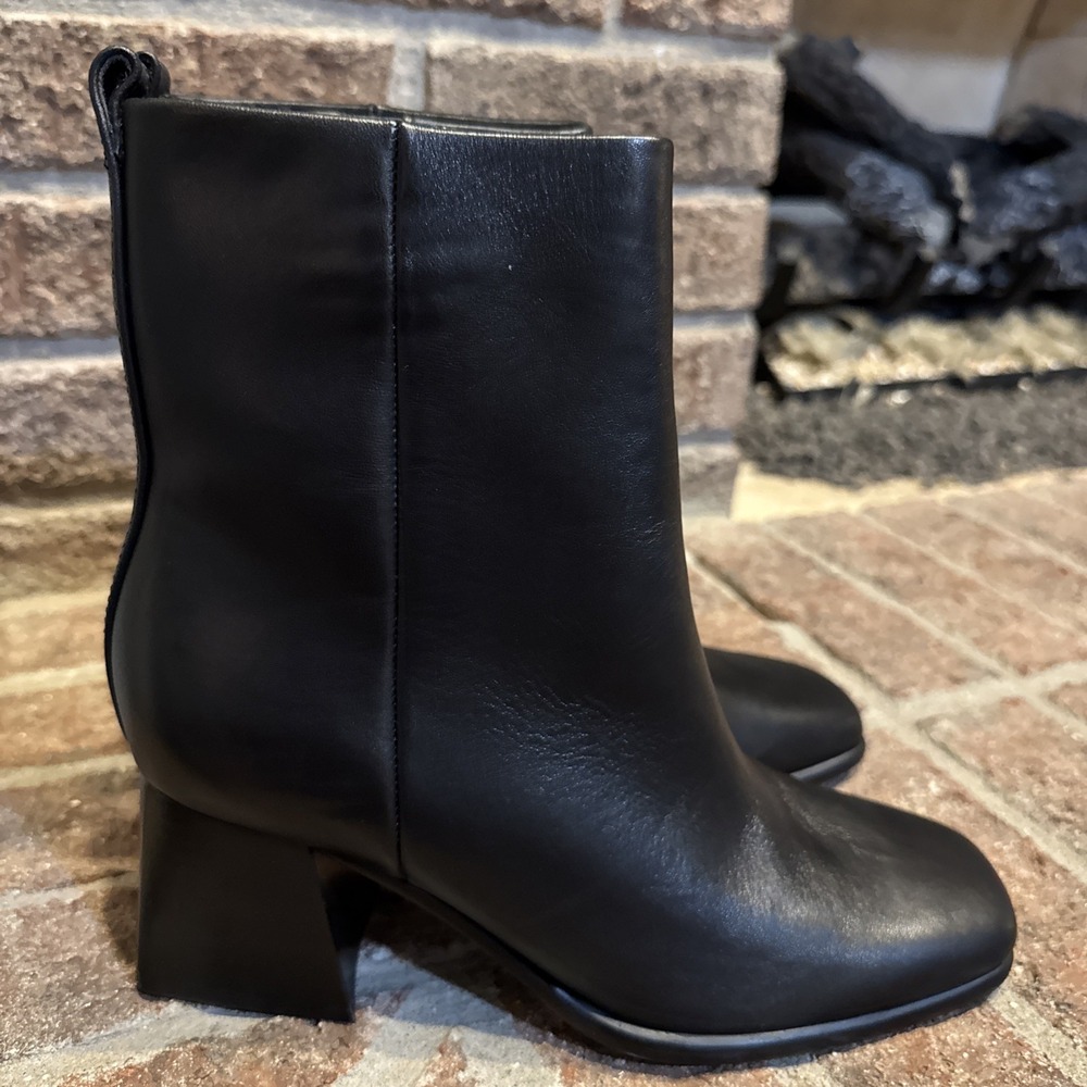 Marc Fisher LTD Floria Womens Boots Sz 6.5 Black Leather Side Zip Block Heel